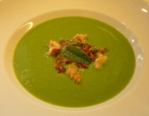 English Fresh Pea Soup Recipe