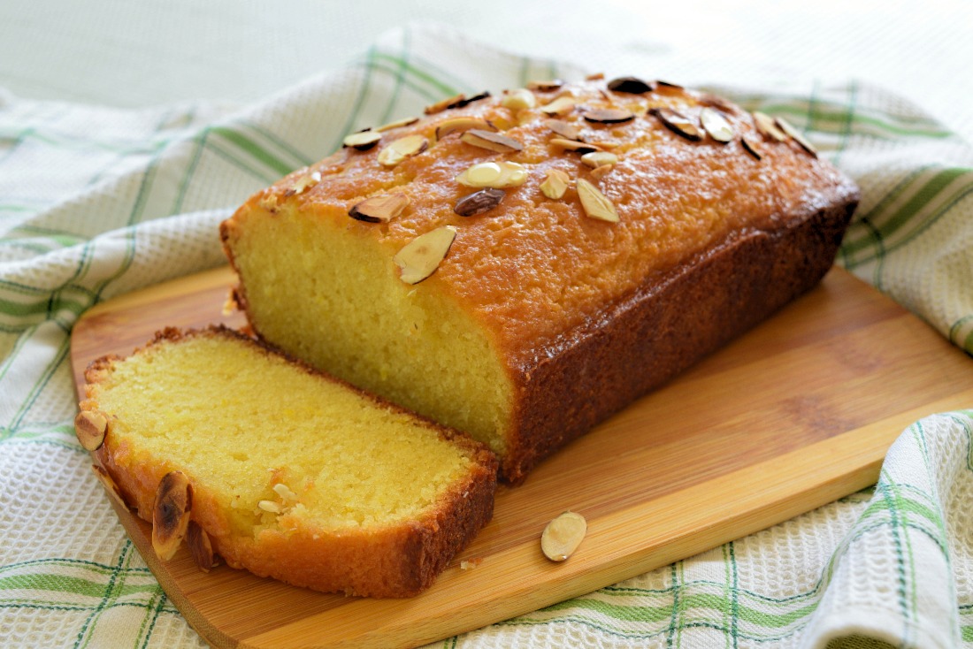 Lemon Cake with Caramelized Almonds