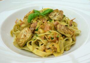 Tagliatelle with Roasted Artichokes and Prosciutto