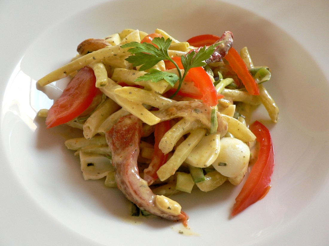 Wax Bean and Roasted Pepper Salad Recipe