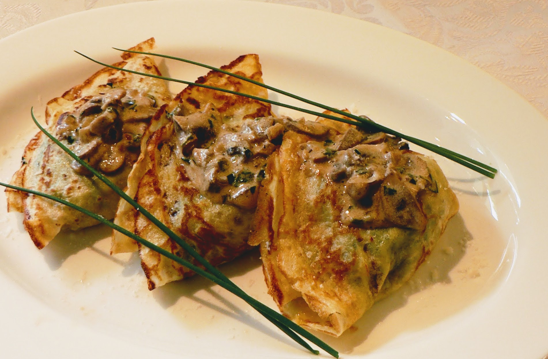 Crepes filled with Spinach, Mushrooms and Turkey
